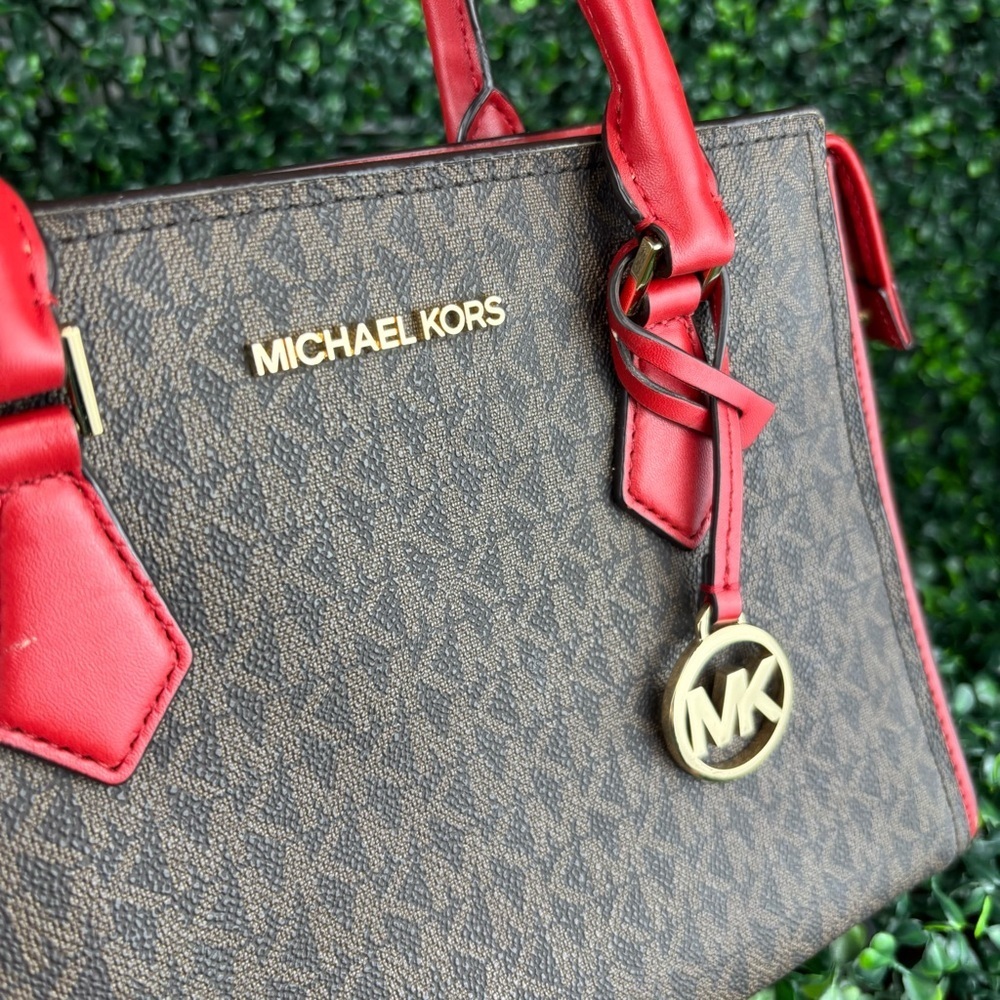 MICHAEL KORS HOPE MEDIUM MESSENGER Signature Satchel - Picture 5 of 14